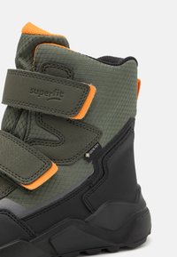 Superfit ROCKET - Zimní obuv - grün/orange