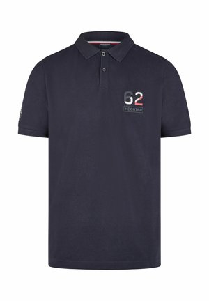 Polo bleu marine en coton, avec un col, trois boutons et un logo avec "62" et "HECHTER" sur la poitrine gauche. Manches courtes.
