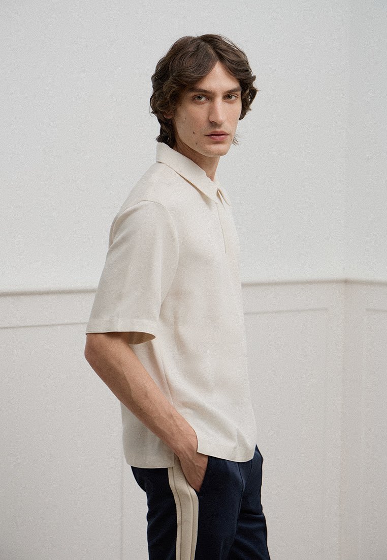 sandro T-shirt basic wit sandro T-shirt basic wit