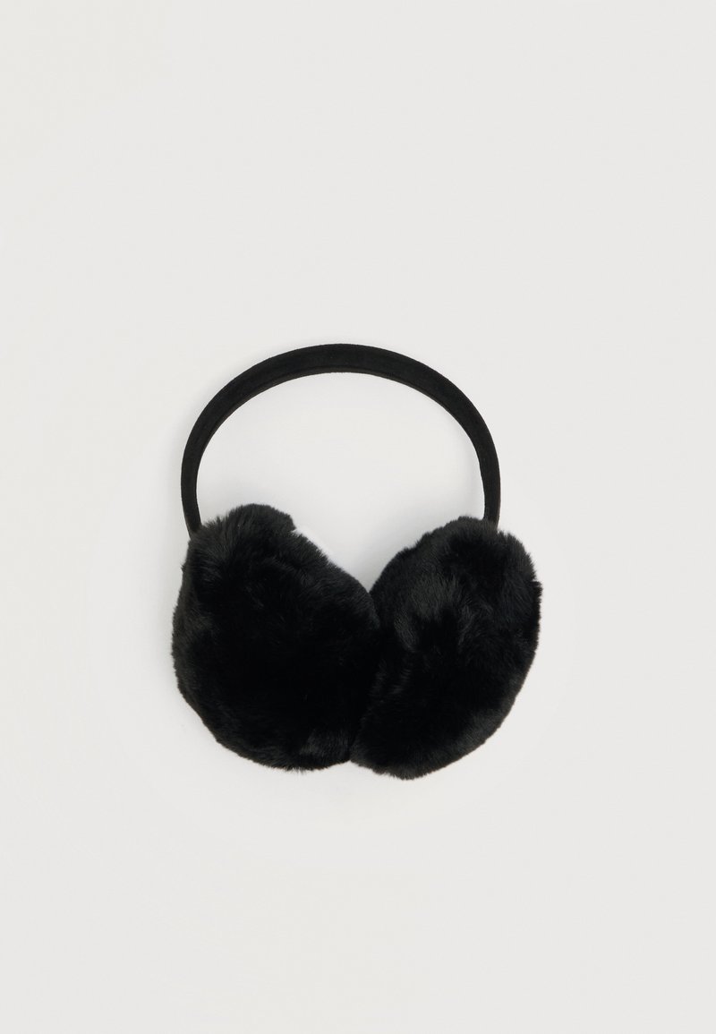 Cache-oreilles noirs et duveteux avec un serre-tête fin posés contre un fond blanc uni, montrant une texture douce et une forme ovale.