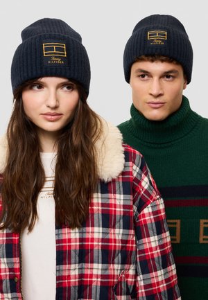 Tommy Hilfiger, EXCLUSIVE WOOL BLEND CHUNKY BEANIE - Bonnet - navy blue