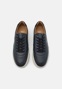 BOSS GARY - Sportcipő - dark blue