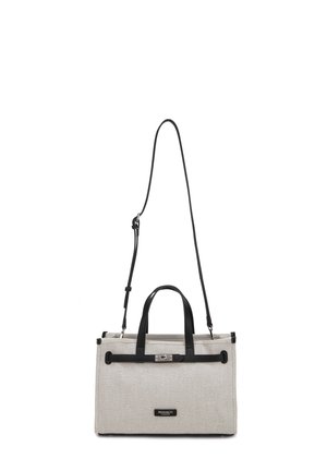 Sac à main rectangulaire beige avec deux poignées noires, une longue bandoulière noire réglable et un petit fermoir métallique à l'avant.