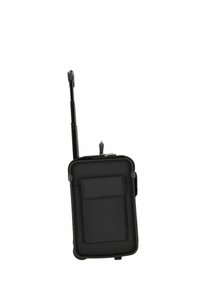 Maleta negra con ruedas, manejable gracias a su asa retráctil, fabricada en un tejido texturizado, con un bolsillo frontal y ruedas resistentes para facilitar el transporte. Su forma es compacta y rectangular.