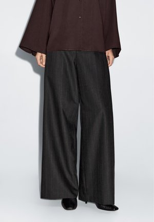 Massimo Dutti STRIPED WIDE-LEG - Bukser - dark grey