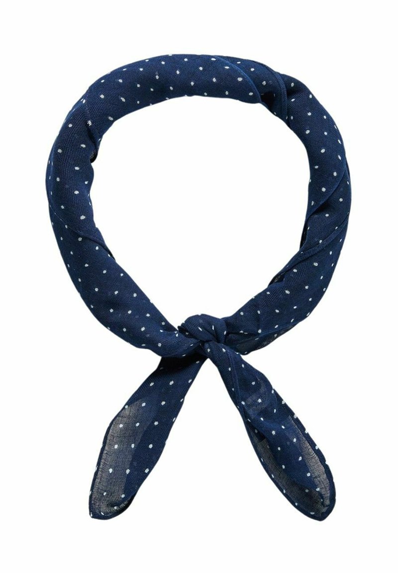 Marinblå scarf med ett lätt, texturerat tyg, prytt med vita prickar; knuten i en slinga med spetsiga ändar.