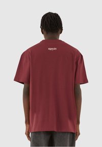 MJ Gonzales JESUS X HEAVY - T-shirts print - cherry