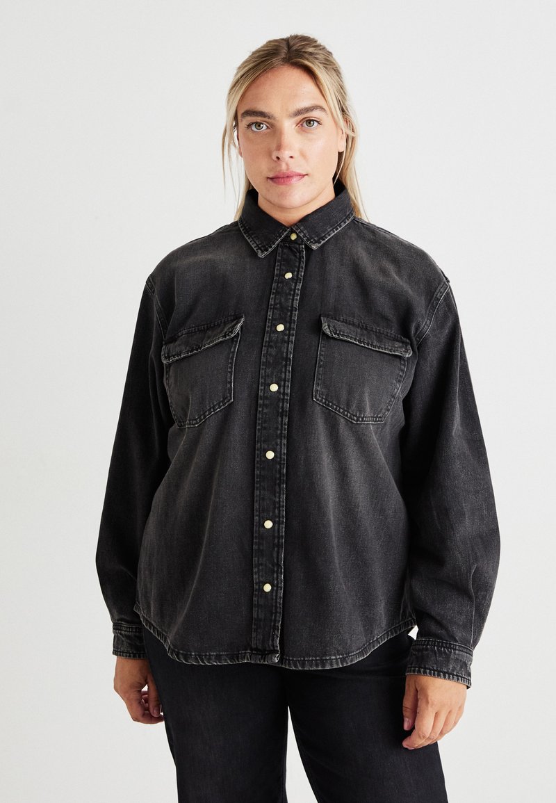 ONLY Carmakoma CARBROADWAY - Πουκαμίσα με κουμπιά - washed black