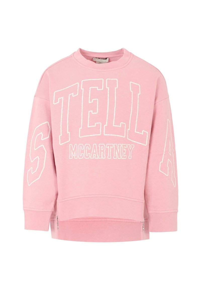 Felpa rosa con "STELLA" e "McCARTNEY" stampati in bianco. Presenta una vestibilità ampia, maniche lunghe e aperture con zip ai lati. Texture morbida.