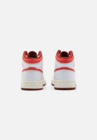 Jordan AIR JORDAN 1 MID SE UNISEX - Basketsko - white/lobster/dune red/sail