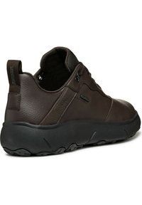 Geox U GRIP B AB - Sneakers basse - coffee