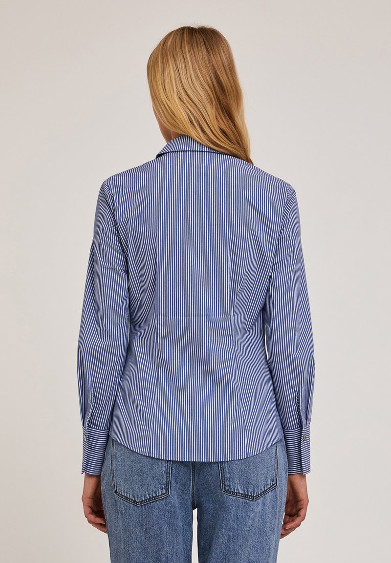 Motivi IN A RIGHE Camicia blu