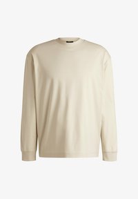 Unselected, open white eleven