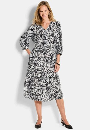 MIT V-AUSSCHNITT - Robe chemise - white/black patterned