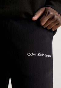 Calvin Klein Jeans INSTITUTIONAL  - Treningo apatinė dalis - ck black