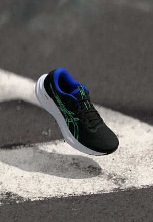 GEL EXCITE 11 - Zapatillas running asfalto - black/vital green