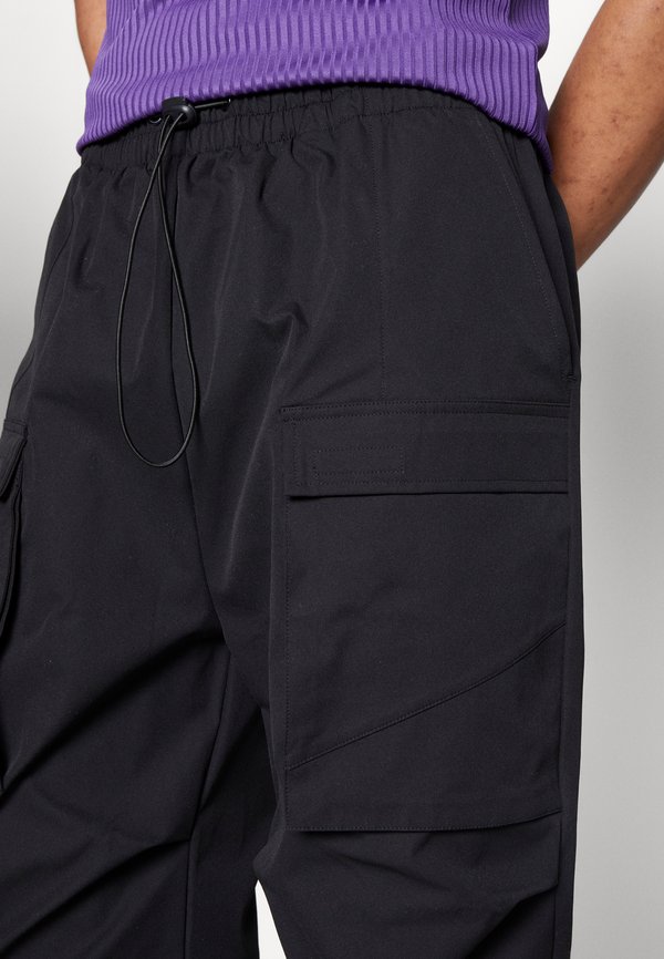 UNISEX - Cargo trousers3