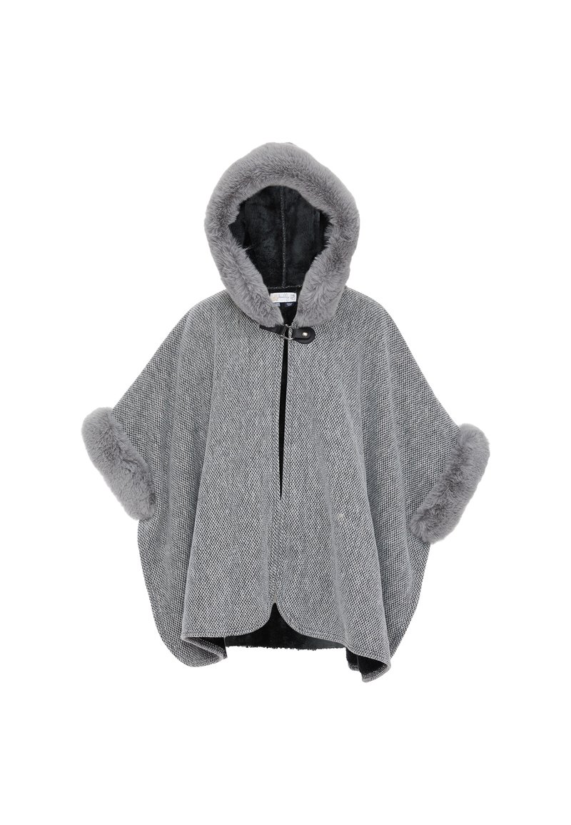 Grauer Wollponcho mit einer fellgefütterten Kapuze, ausgestattet mit einer strukturierten Oberfläche, schwarzem Reißverschluss und ärmeln mit fellbesatz.