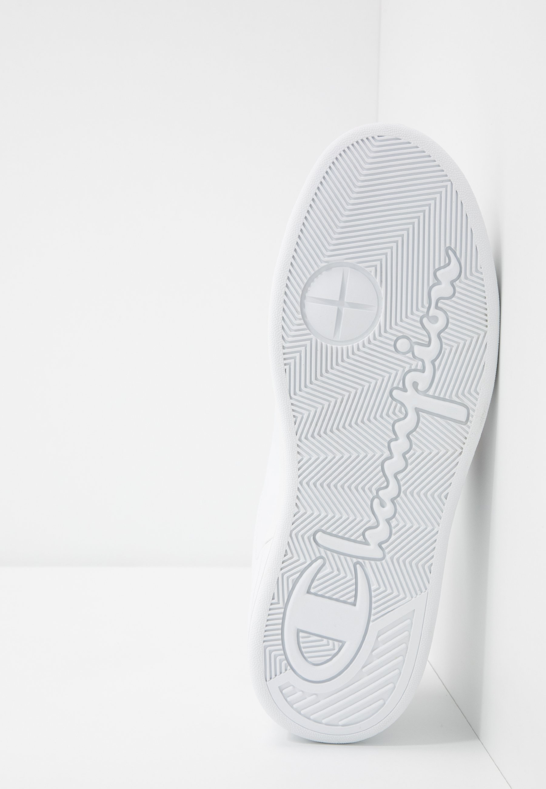 Champion LOW CUT SHOE M979 Basketballsko white Zalando.no Champion LOW CUT SHOE M979 Basketballsko white Zalando.no