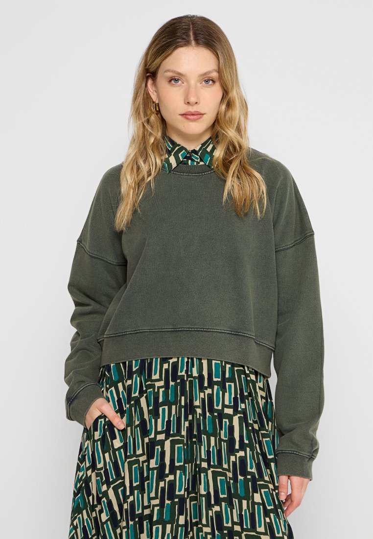 ASPESI Sweater groen ASPESI Sweater groen