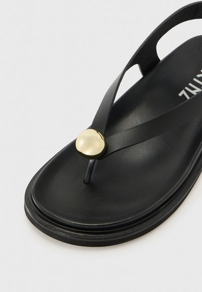 Souliers Martinez SPIAGGIA 25 - Sandale cu baretă între degete - black