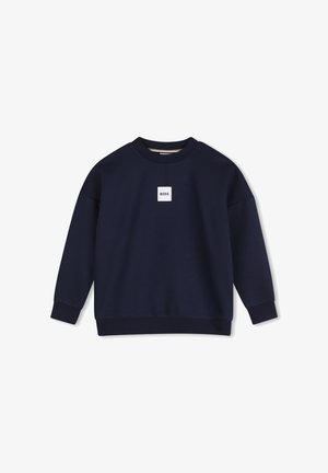 Sweat-shirt bleu marine à col rond, manches longues, avec un petit logo carré blanc labelisé "BOSS" centré sur la poitrine.