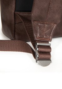 Eastpak PADDED PAK'R - Zaino - grained brown