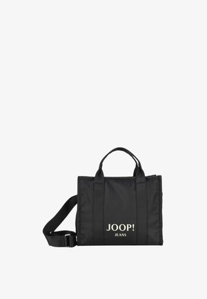 Borsa tote in tessuto nero con due maniglie e una tracolla rimovibile. Presenta il logo bianco "JOOP! JEANS" sul davanti. Forma rettangolare.