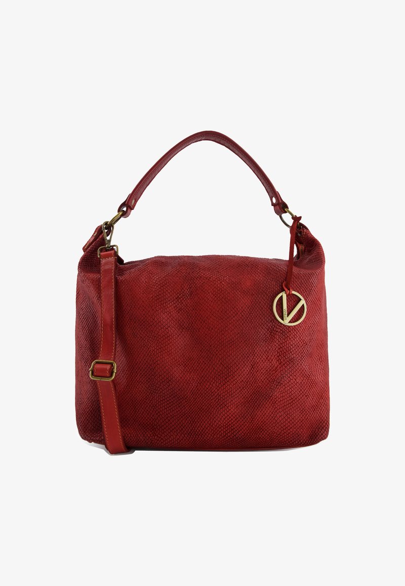 Rode handtas van een gestructureerd materiaal, met een korte handgreep, afneembare schouderriem en gouden hardware met een ronde logo charm.