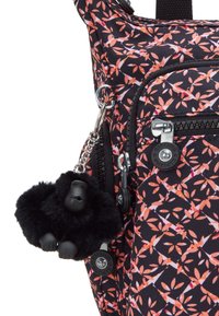 Kipling GABBIE PRT AC - Skuldertasker - dancing bouquet