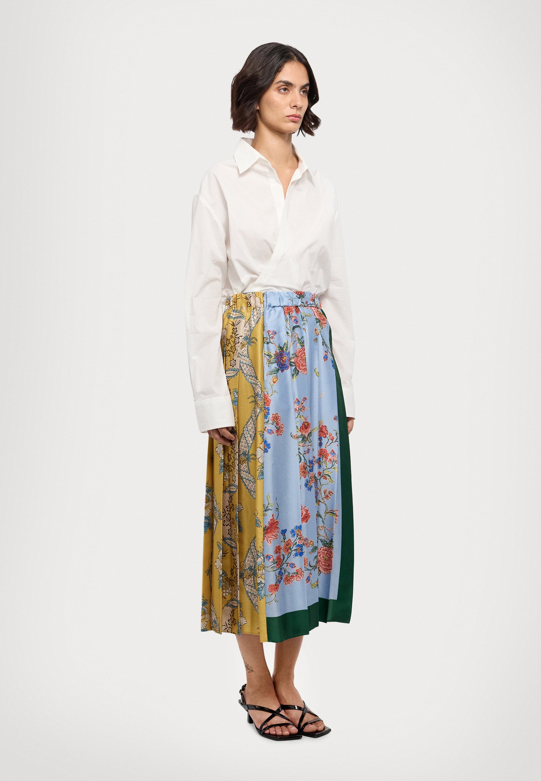 JUPE MAX MARA Weekend Blanche en Lin 100% Taille 44 EXCELLENT ETAT EUR 79,00 - FR