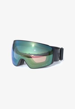 Lunettes de ski avec une monture gris foncé, un grand verre miroir vert, et une sangle élastique ajustable. Présentent un design courbé et un minimum de composants.