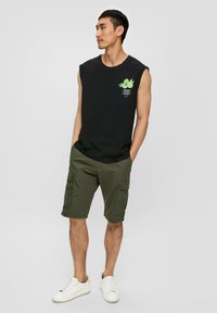 s.Oliver MIT FRONT - Top - schwarz