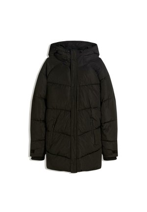 Čierna vypchatá bunda s kapucňou, s horizontálnym prešívaním, so zipsovými vreckami a predným zipsom, vyrobená z ľahkého materiálu.