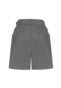 Grijze op maat gemaakte shorts met een gladde textuur, een platte voorkant, zijzakken en een iets losse pasvorm. Heeft een tailleband met lussen voor een riem.