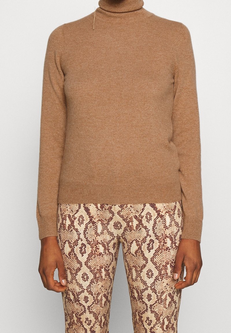 Repeat Sweter