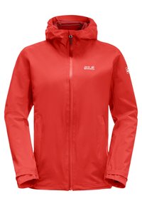 Veste imperméable rouge avec capuche, fermeture éclair à l’avant, deux poches latérales et logo blanc "Jack Wolfskin" sur la poitrine et la manche.