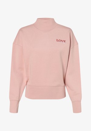 Lichtroze lange mouwen trui met hoge kraag en rode tekst "LOVE" op de linkerborst gedrukt.