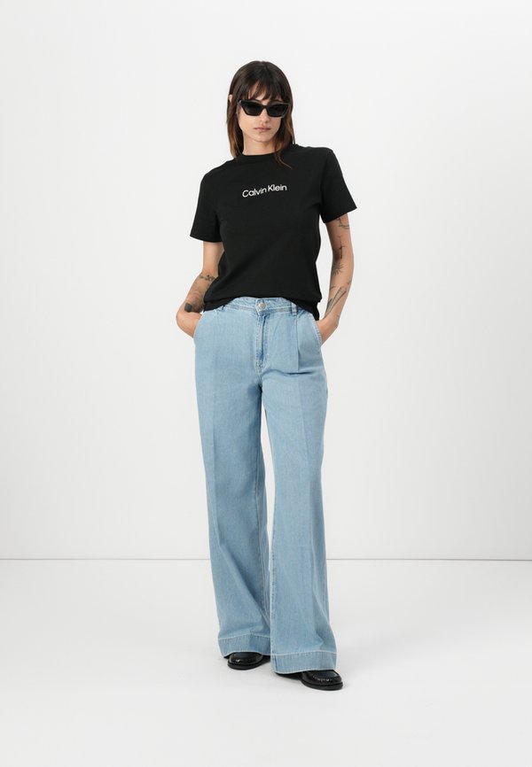 PLEATED TROUSER LIGHTWEIGHT  - Wide Leg3