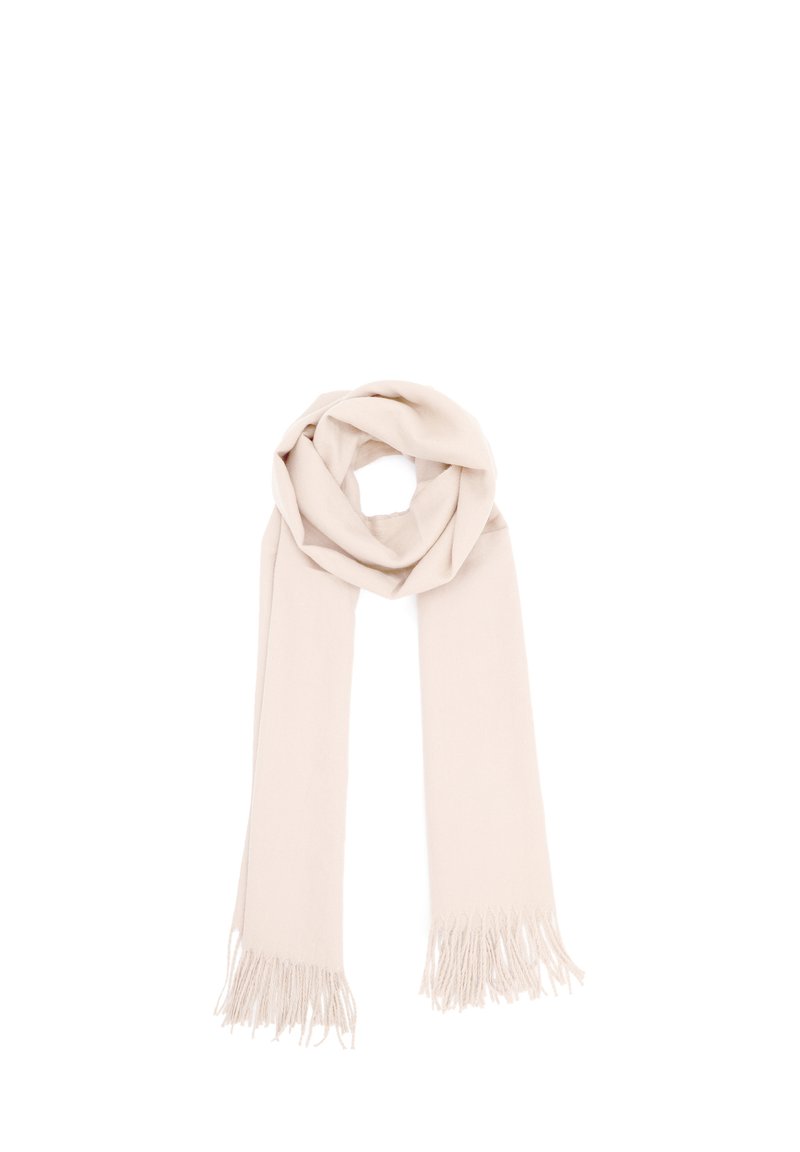 Sciarpa beige realizzata in morbido tessuto, caratterizzata da un design a loop con estremità frangianti, texture liscia e senza motivi o accessori visibili.