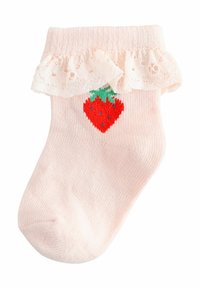 Rosa stickad strumpa med volangkant, utrustad med en broderad röd jordgubbsdesign och grön stam. Mjuk textur och snug passform.