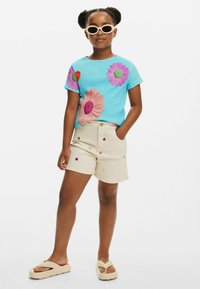 Desigual Lühikesed teksad - beige