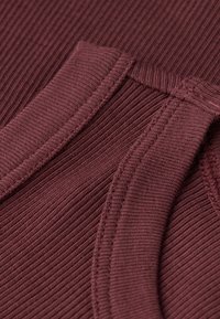 Intimissimi CAMISETA DE TIRANTES SUPIMA - Tílko - bordeaux j folk red