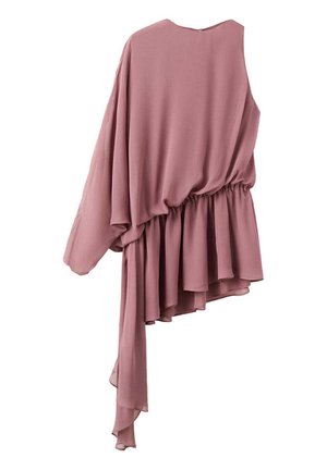 Asymetryczna fioletowa bluzka z jednym długim rękawem, marszczonym stanem i płynącym, warstwowym dołem z drapowanym detalem tkaniny z jednej strony.