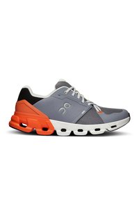 On CLOUDFLYER 4  - Laufschuh Straße - fossil   flame
