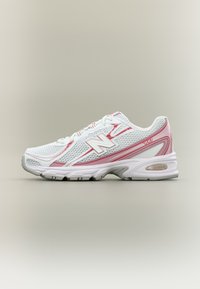 Δεν επιλέχθηκε, white/pink taffy/team red ept