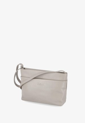 Hellgraue rechteckige Umhängetasche mit verstellbarem Schulterriemen und dezent geprägtem Markennamen auf der Vorderseite.