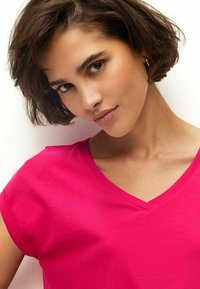 Next RICH CAP SLEEVE  - REGULAR FIT - Paprasti marškinėliai - pink