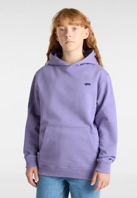 Lila Baumwoll-Hoodie mit einer Fronttasche, Kapuze mit Kordelzug und kleinem schwarzen Logodetail. Verfügt über gerippte Bündchen und Saum.