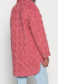 Frieda & Freddies Cappotto corto - light pink